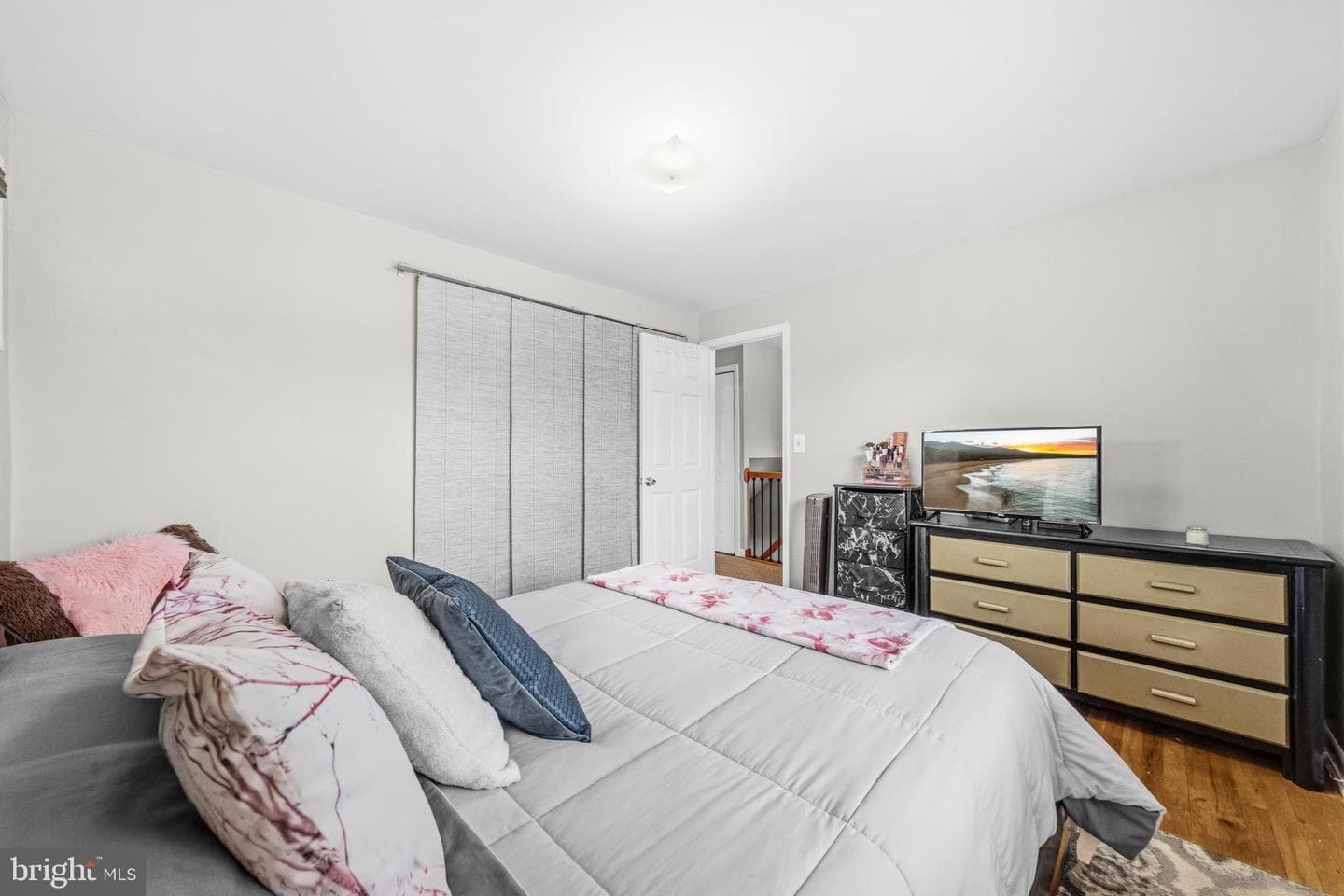 5212 Fredcrest Road photo 15