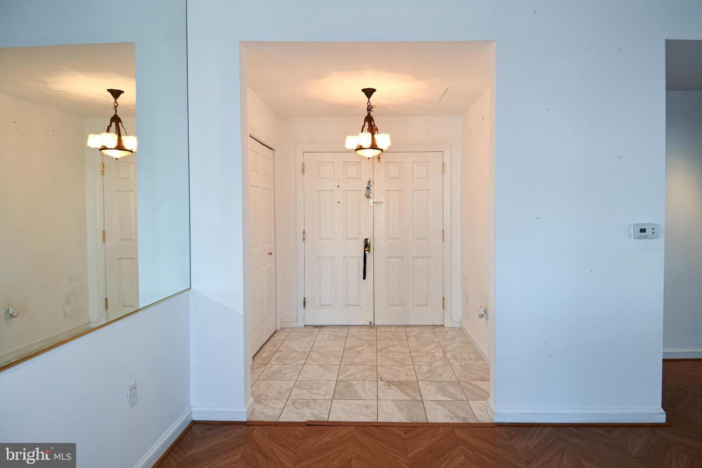 10 E Lee Street #809 photo 45