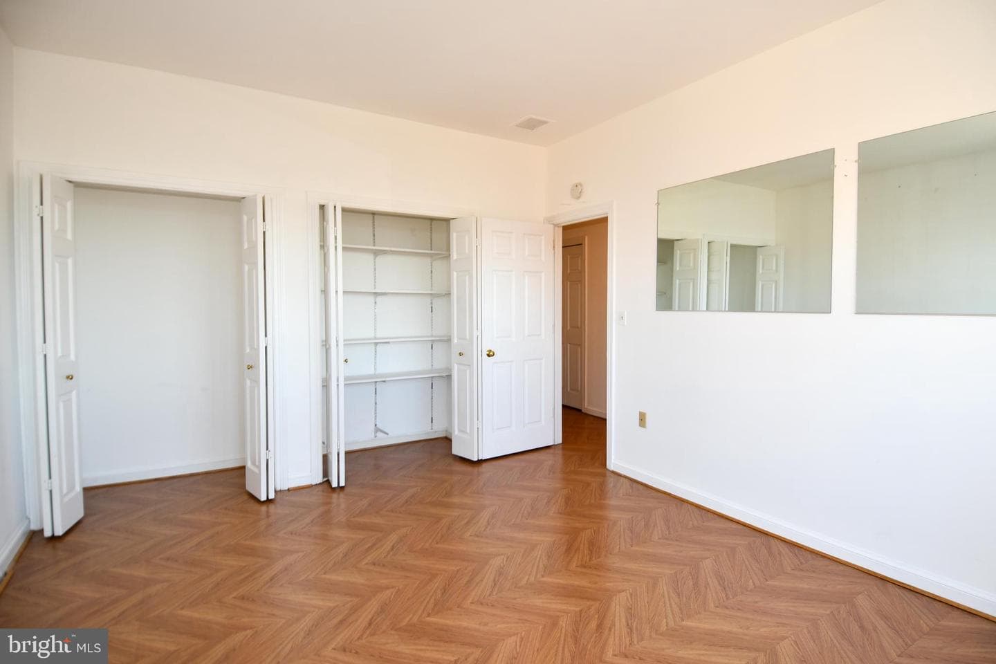 10 E Lee Street #809 photo 64