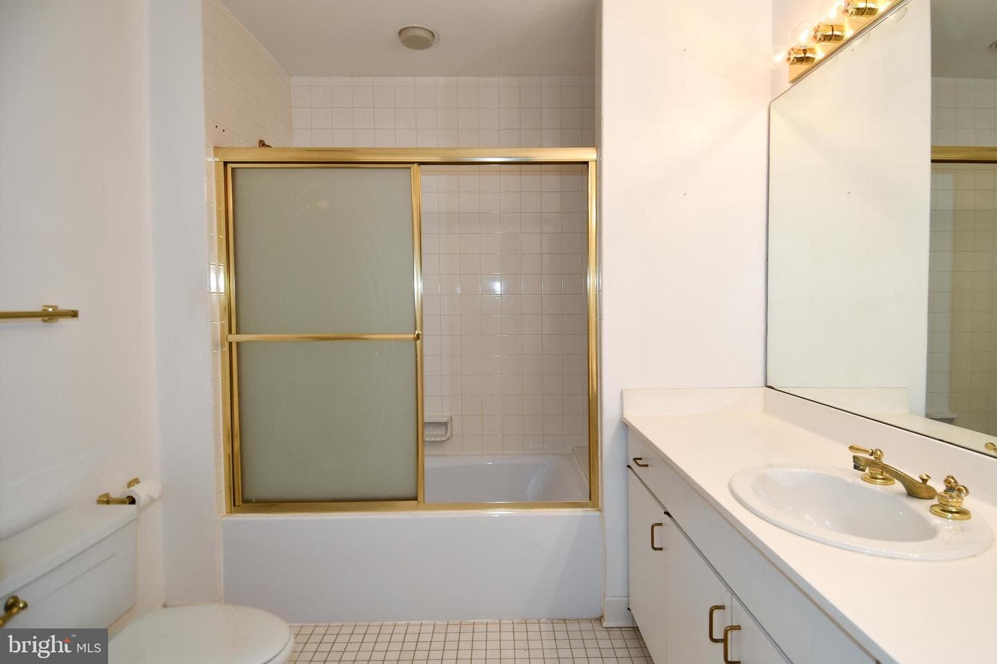 10 E Lee Street #809 photo 66