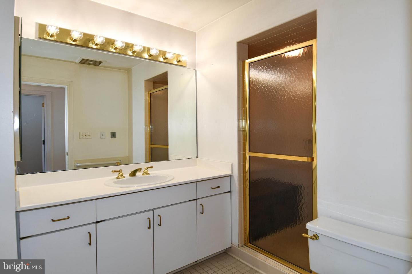 10 E Lee Street #809 photo 69