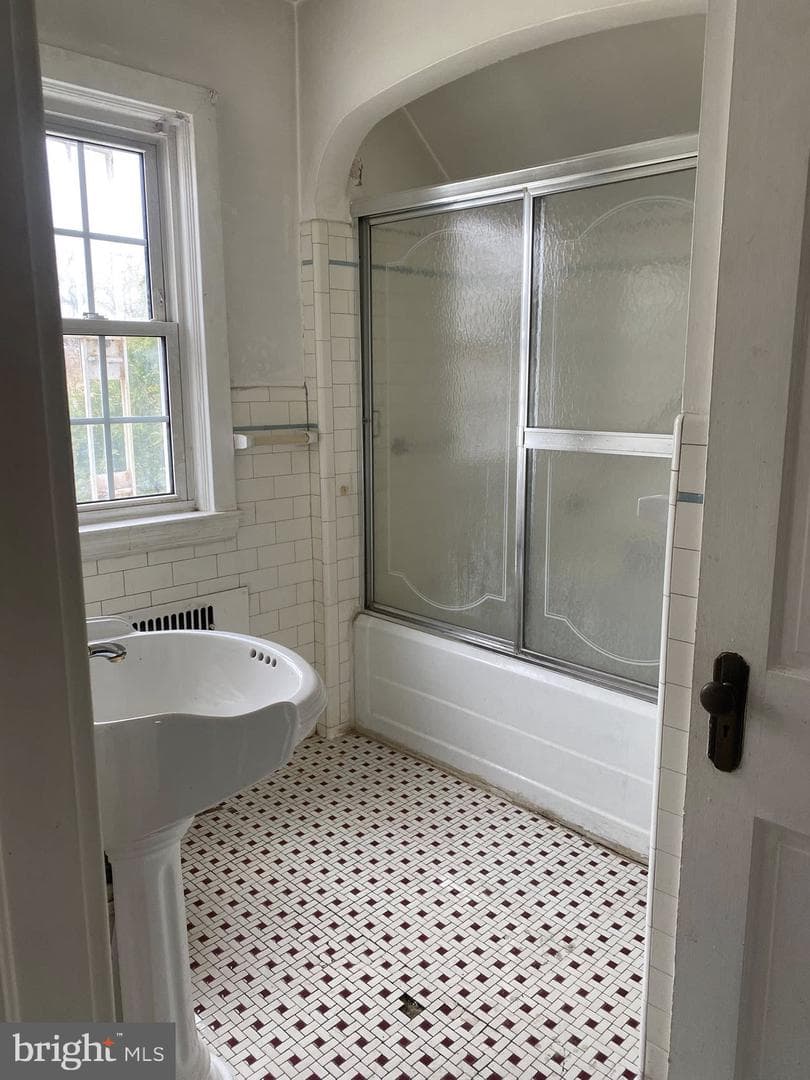 4208 Oakford Avenue photo 8