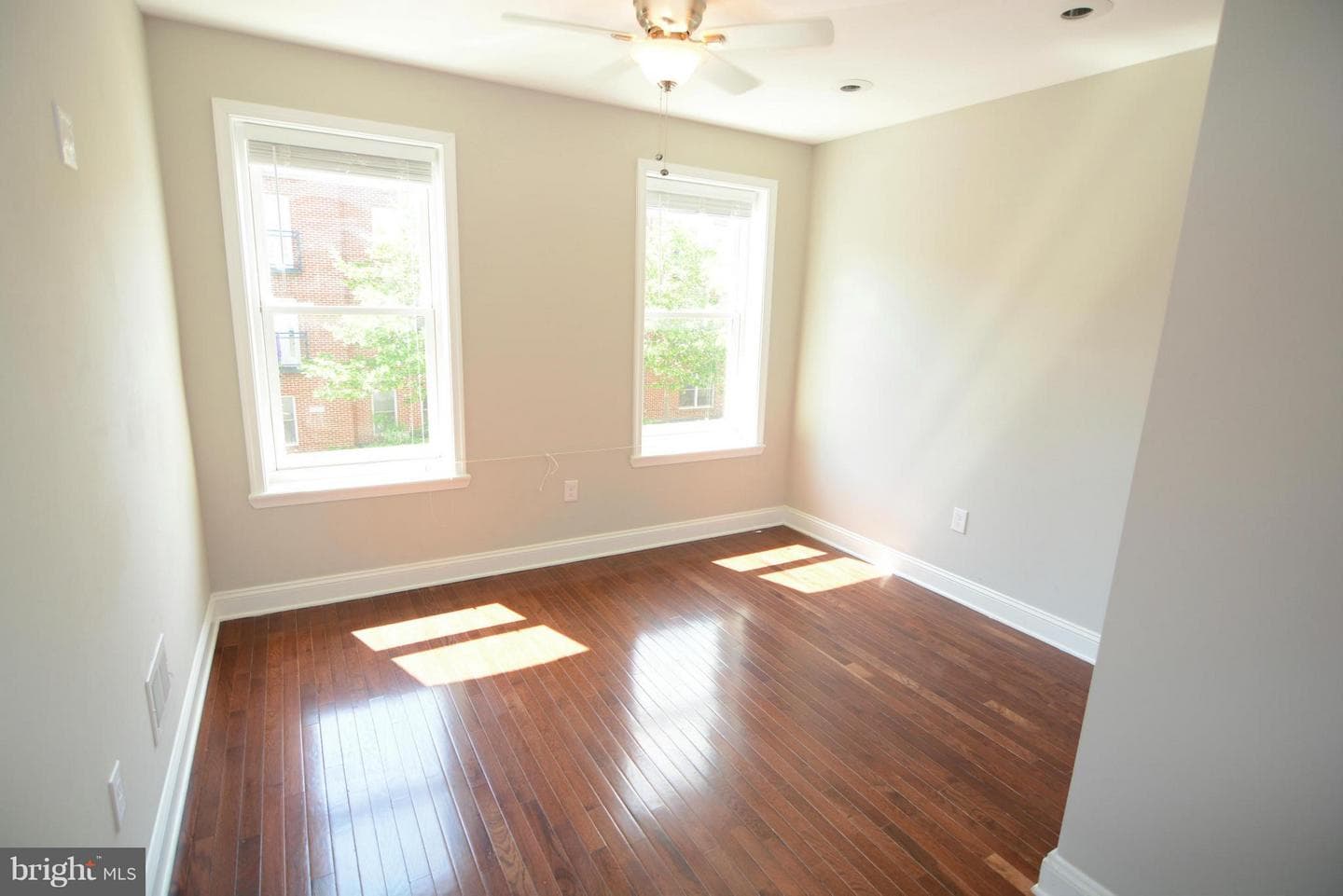 1009 N Washington Street N photo 10