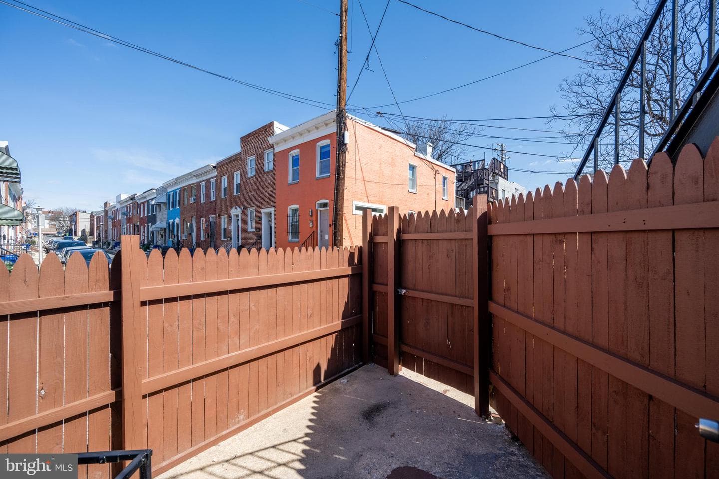 1028 W Cross Street photo 28