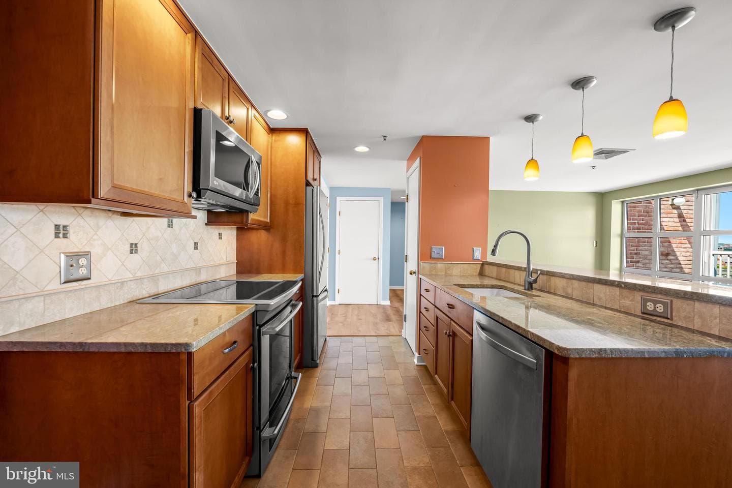 250 President Street S #909 photo 16