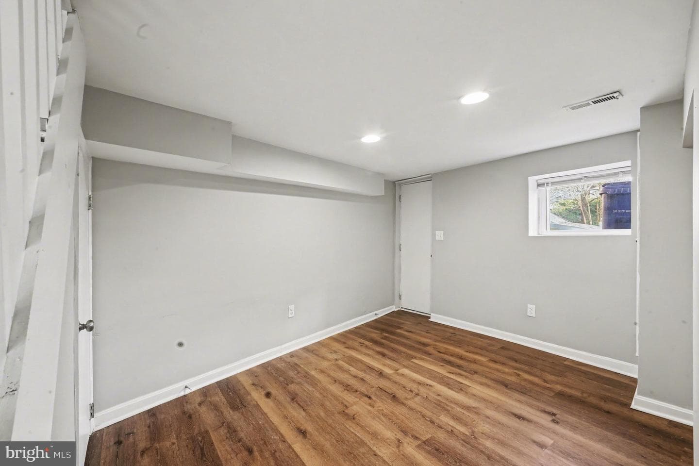 613 Harvey Street photo 23