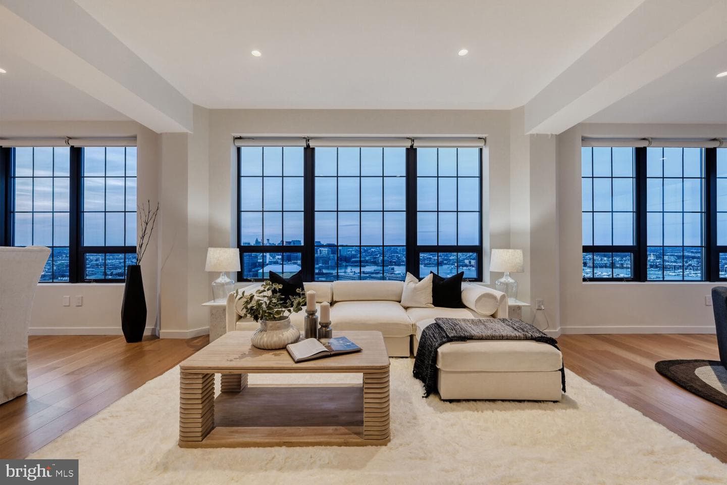 1200 Steuart Street #1811 photo 10