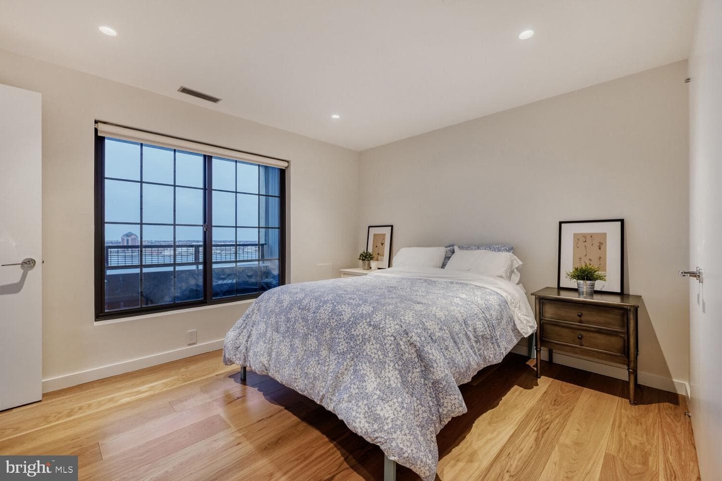 1200 Steuart Street #1811 photo 26