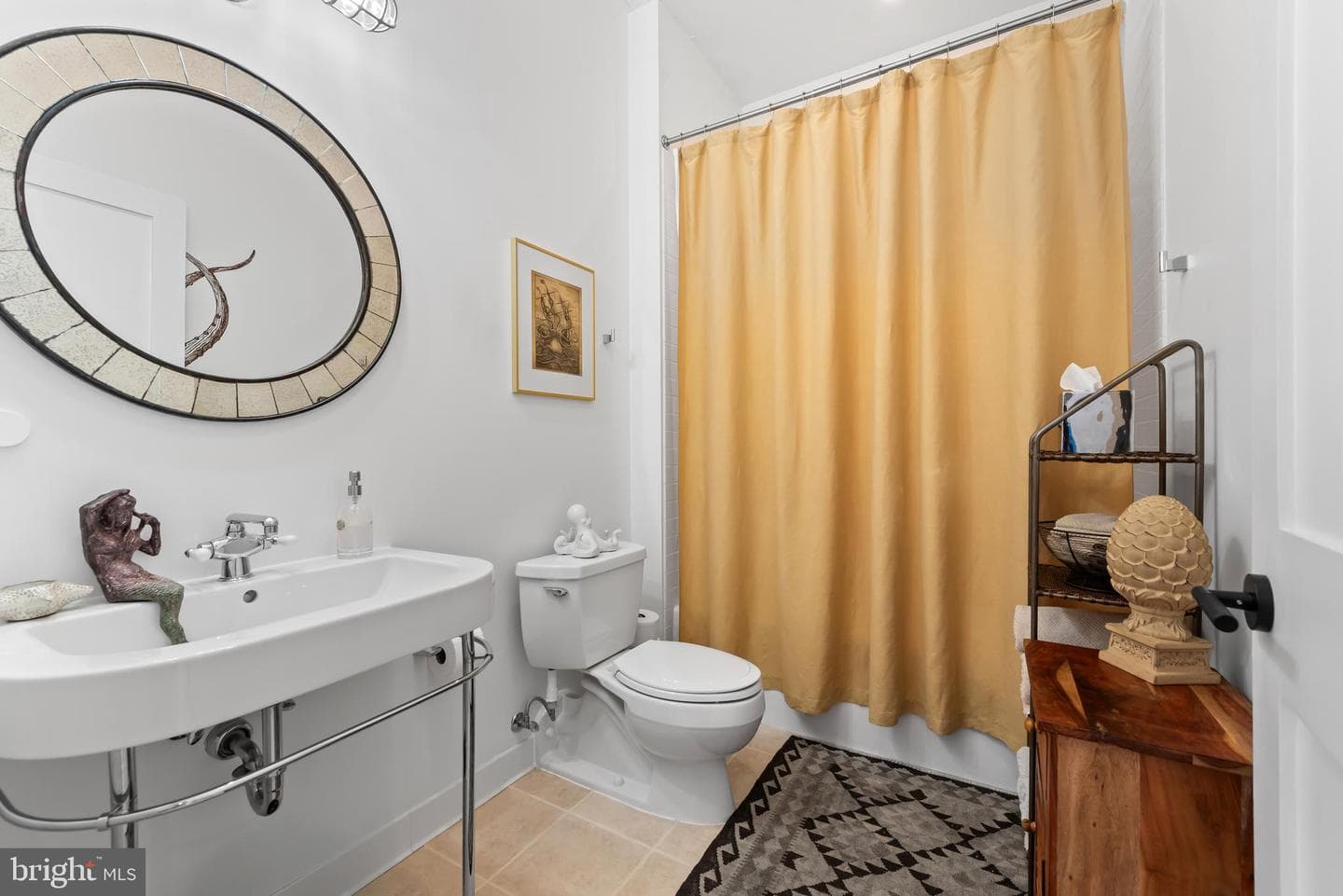 1220 Bank Street #204 photo 24