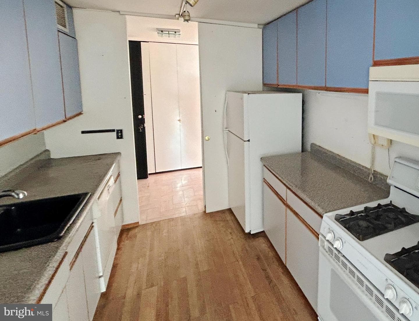 4000 N Charles Street #1510 photo 11