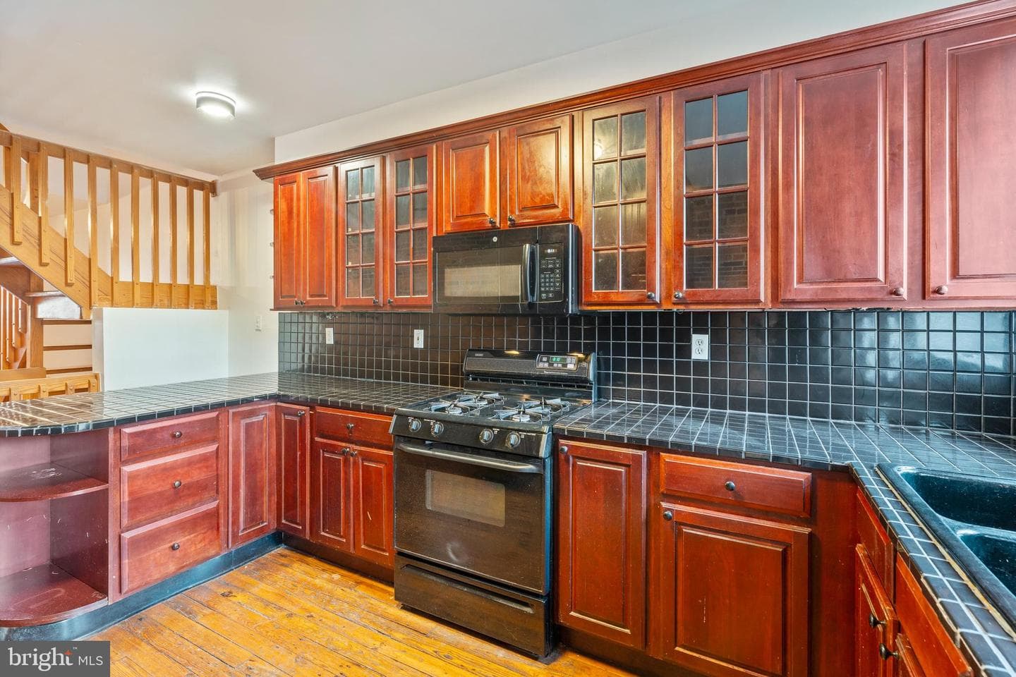 1407 Webster Street photo 5