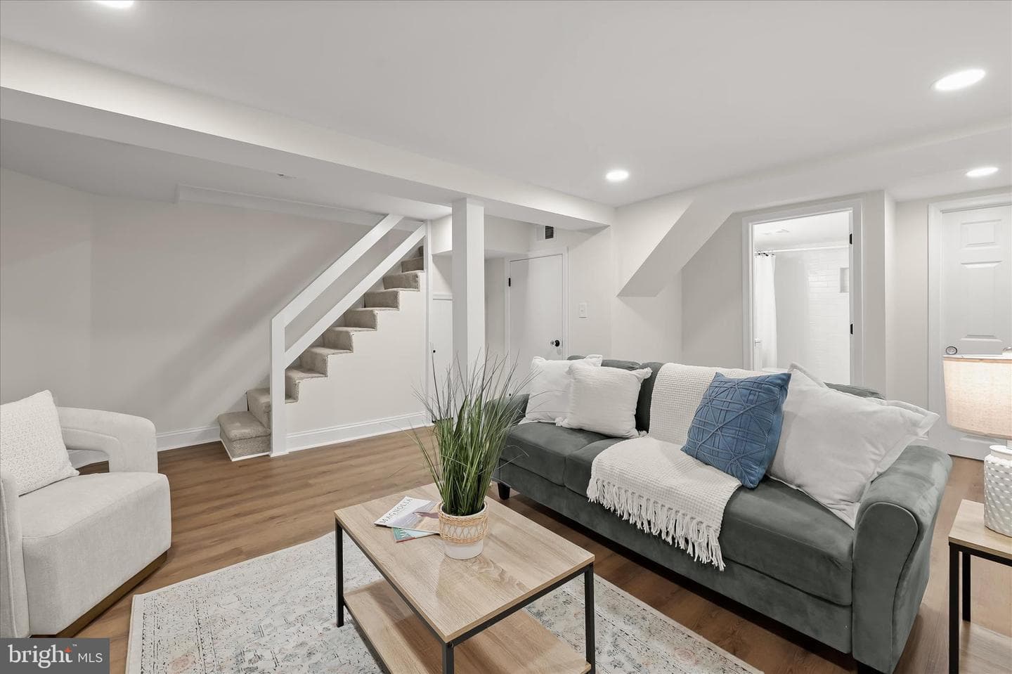 614 Stamford Road photo 29
