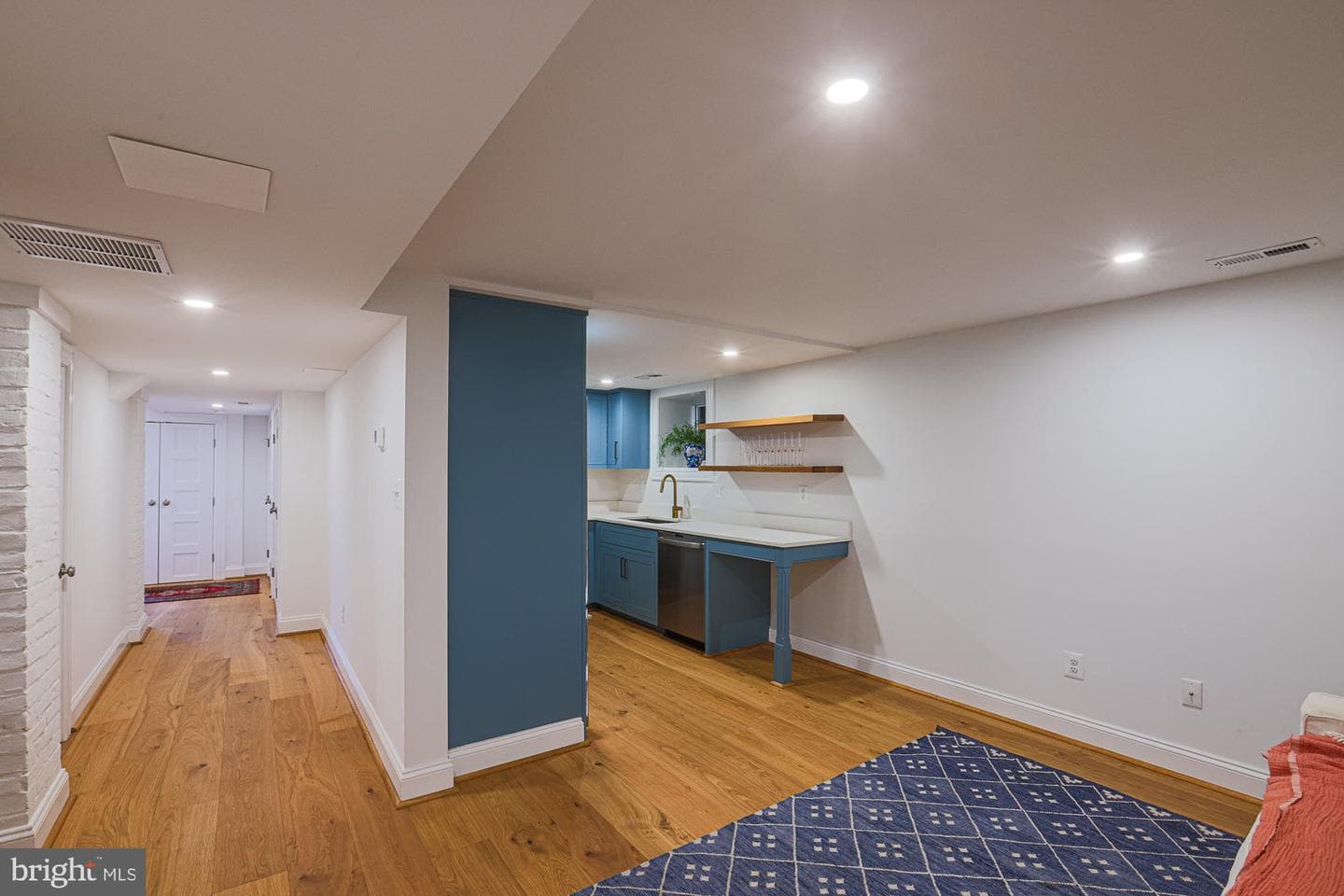 2210 Sulgrave Avenue photo 52