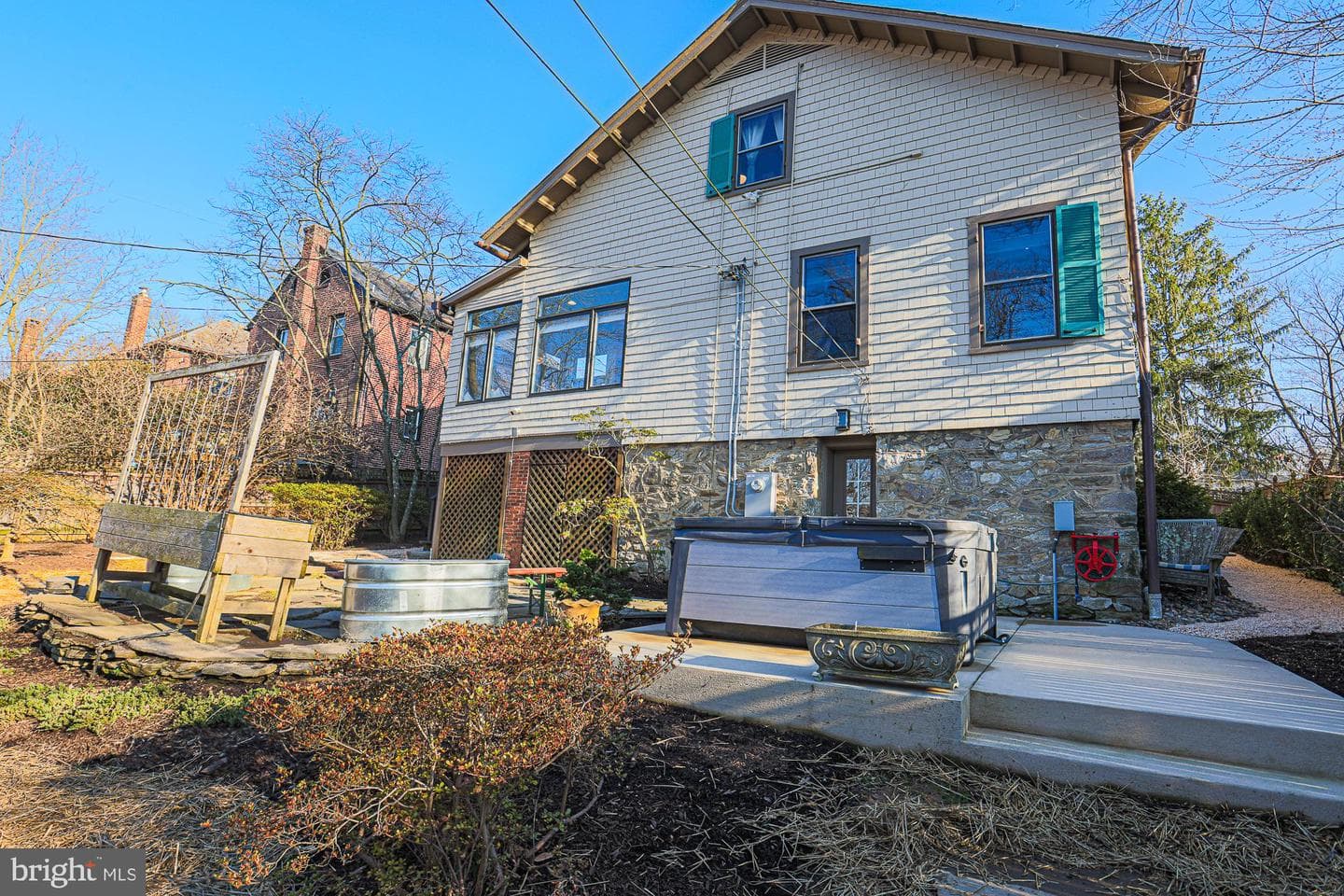 2210 Sulgrave Avenue photo 70