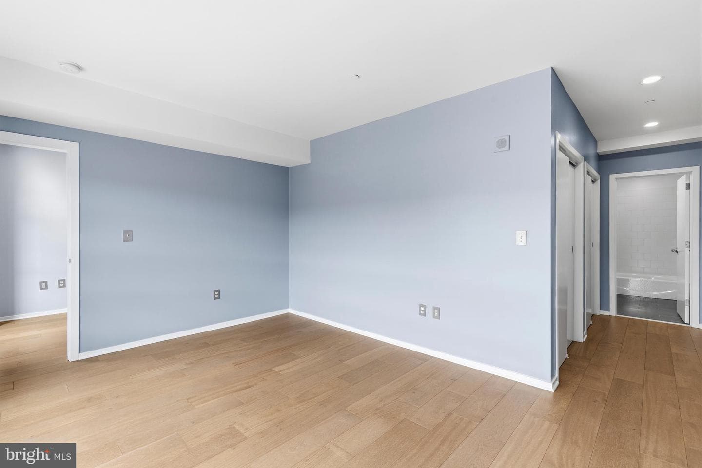 1200 Steuart Street #1035 photo 32