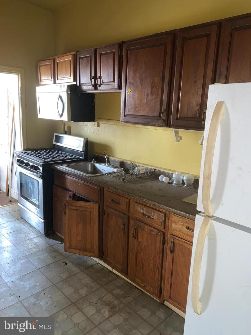 2922 Ulman Avenue photo 11