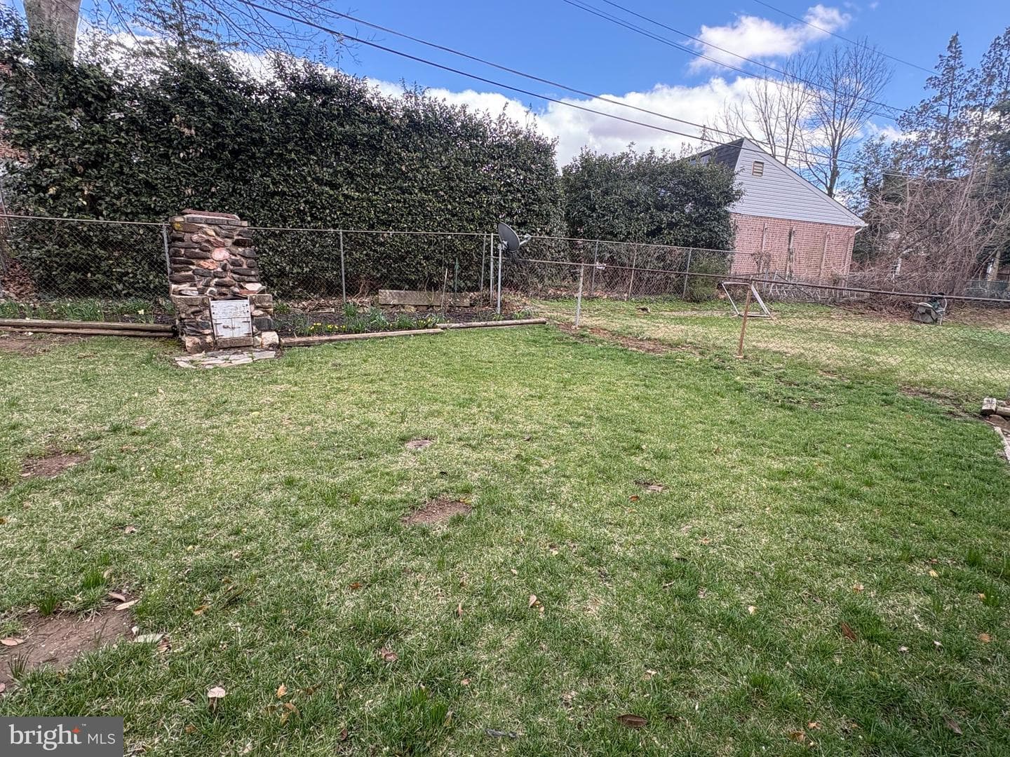 705 Winans Way photo 3