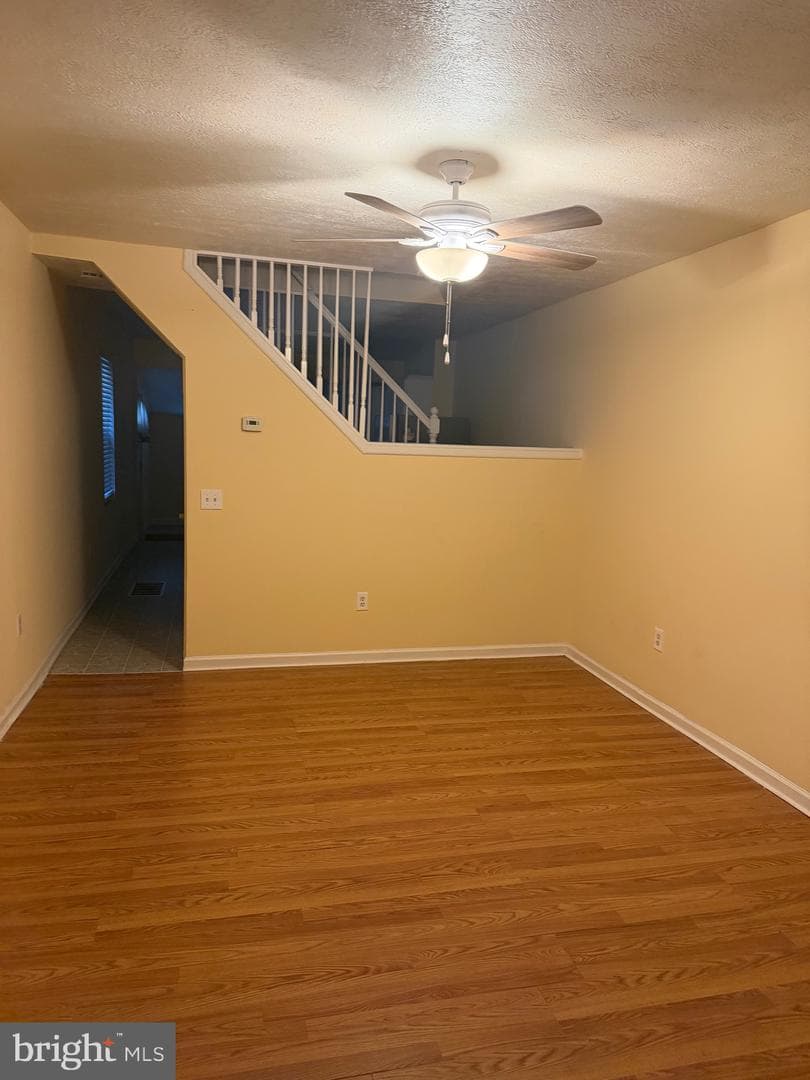2310 James Street photo 11