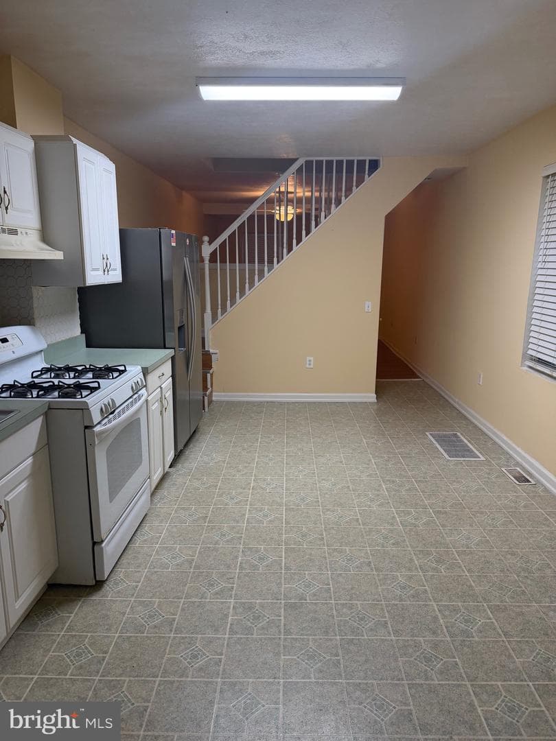 2310 James Street photo 12