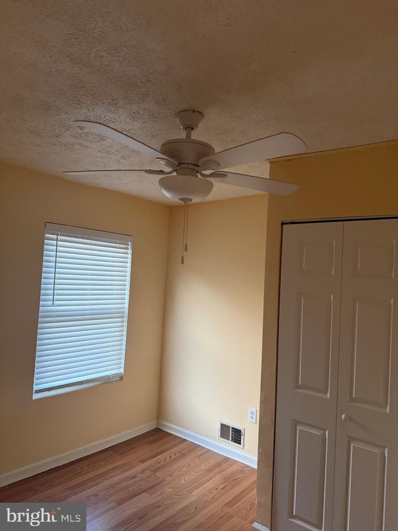 2310 James Street photo 9