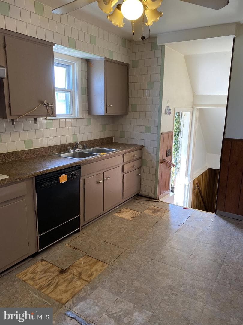 5516 Seward Avenue photo 12