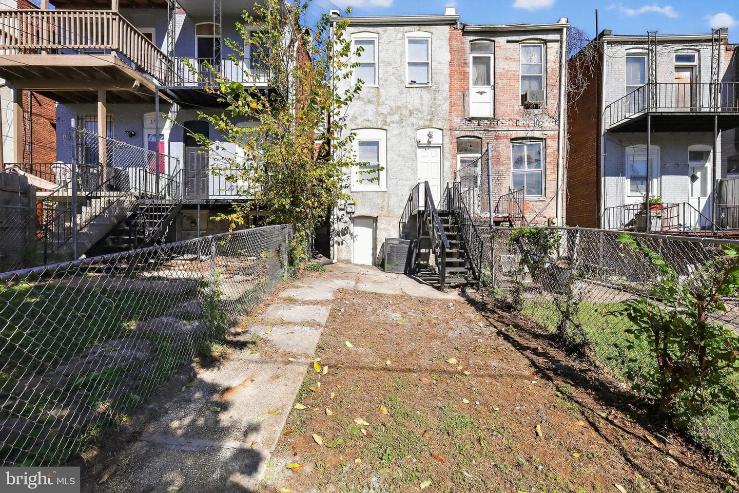 2737 Riggs Avenue photo 26