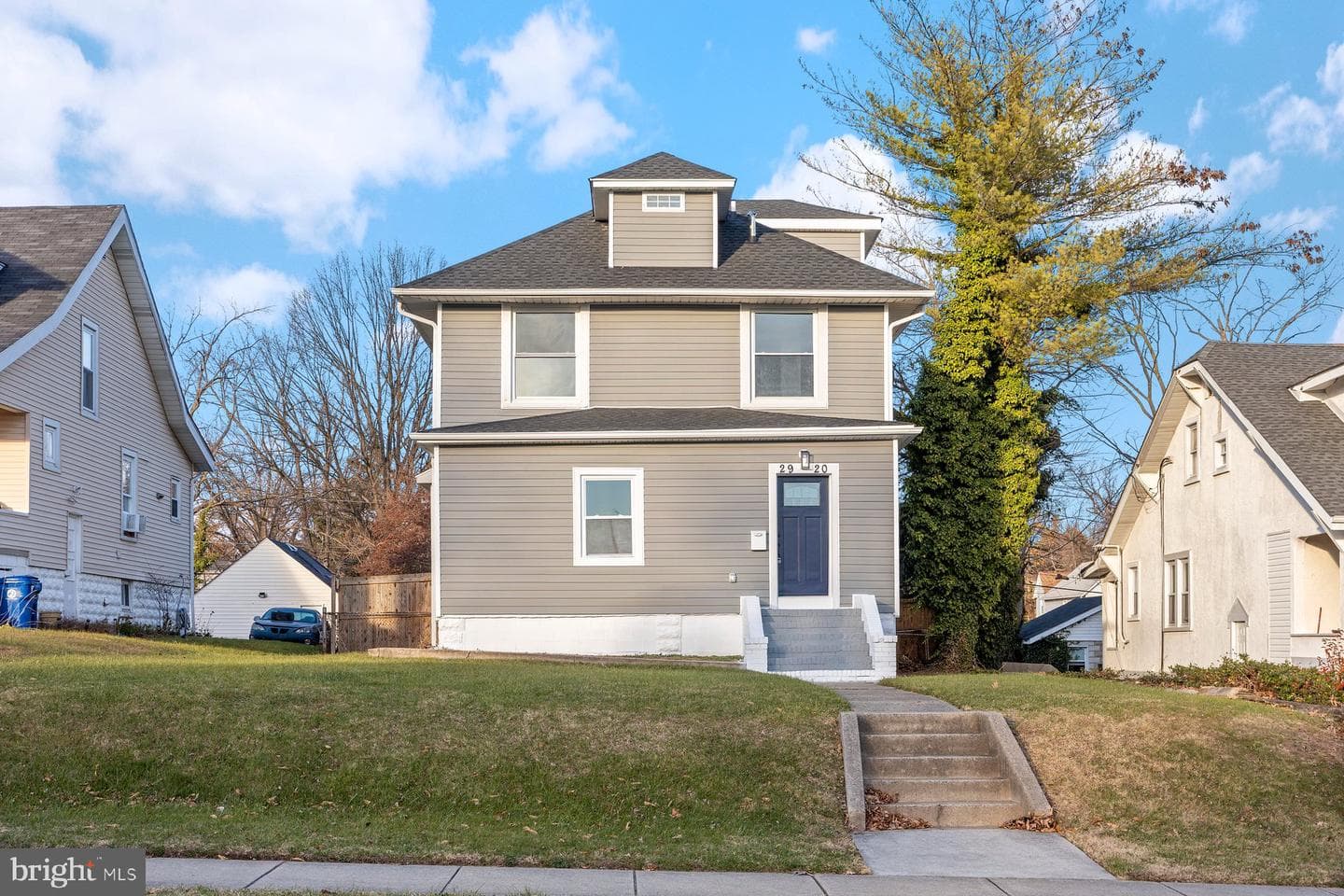 2920 E Northern Parkway photo 2