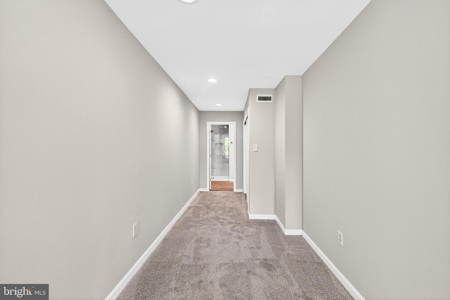 1014 N Broadway photo 22