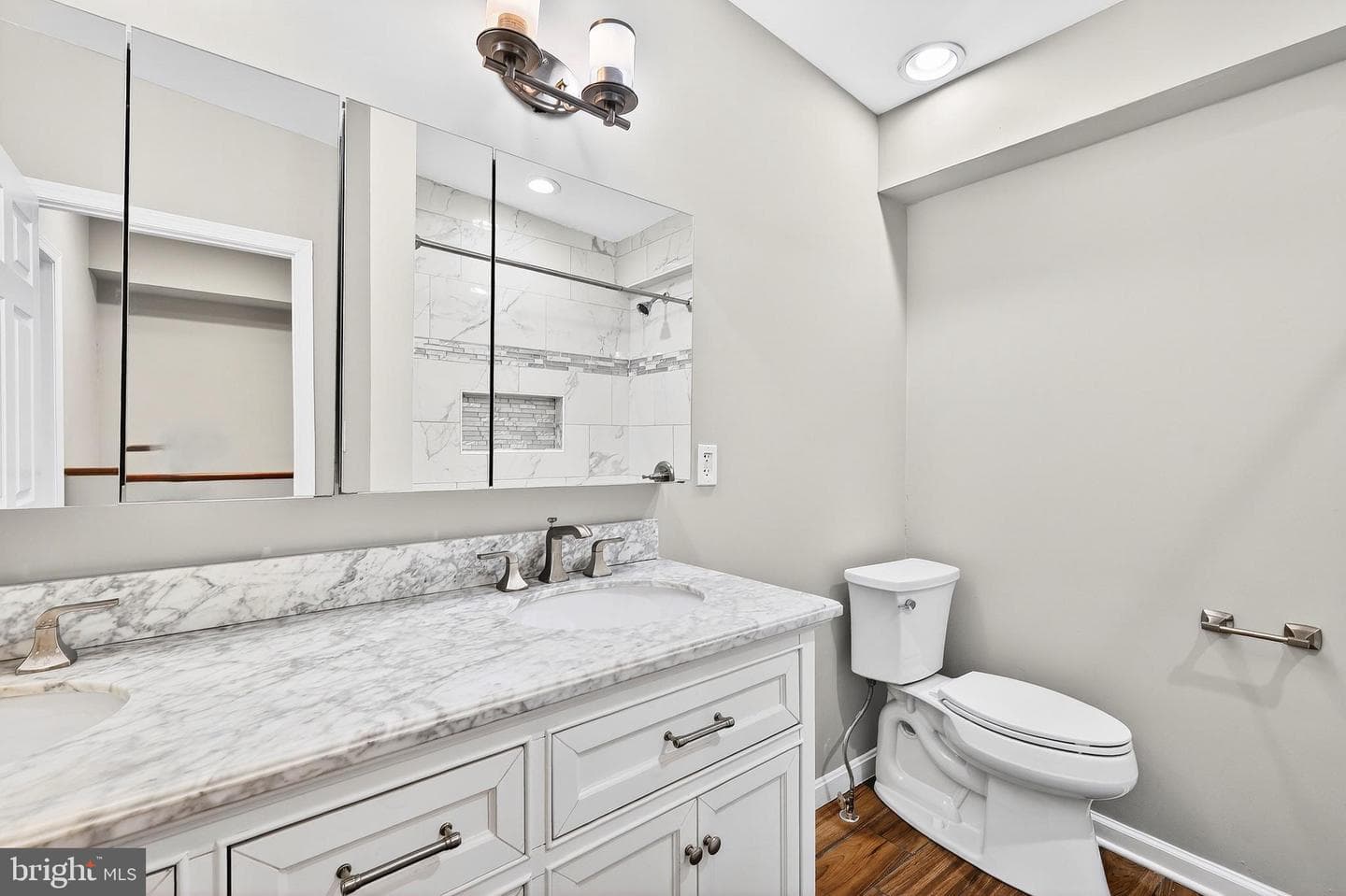 1014 N Broadway photo 28