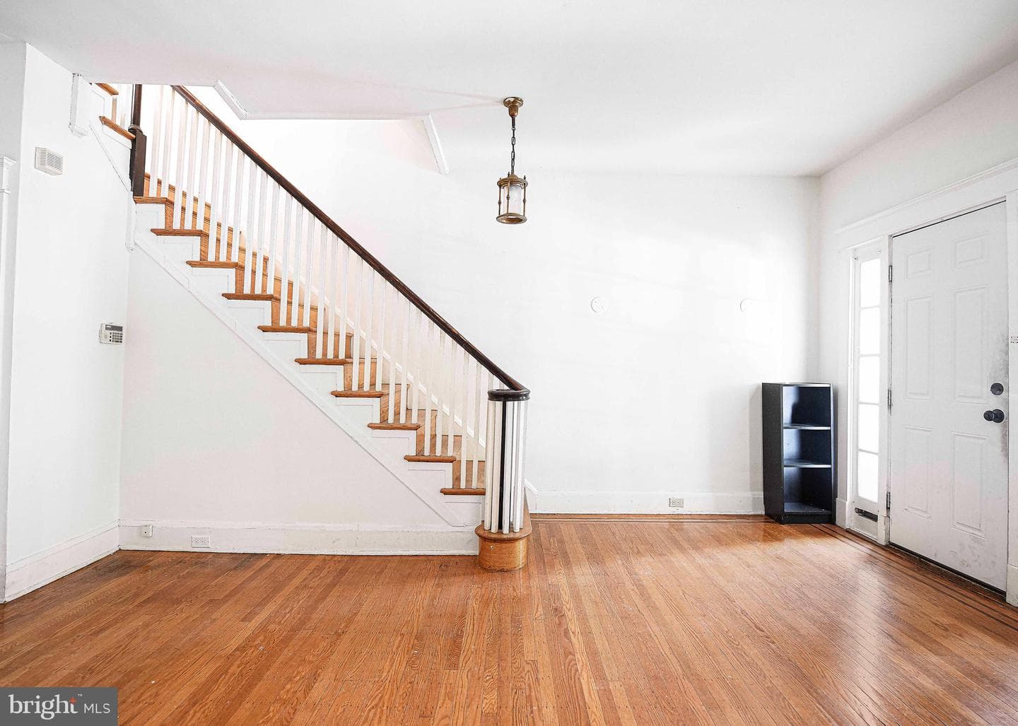 2946 Wyman Parkway photo 11