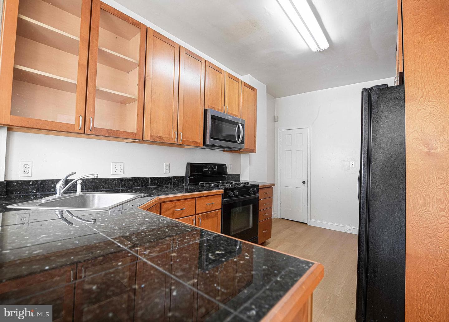 2946 Wyman Parkway photo 17