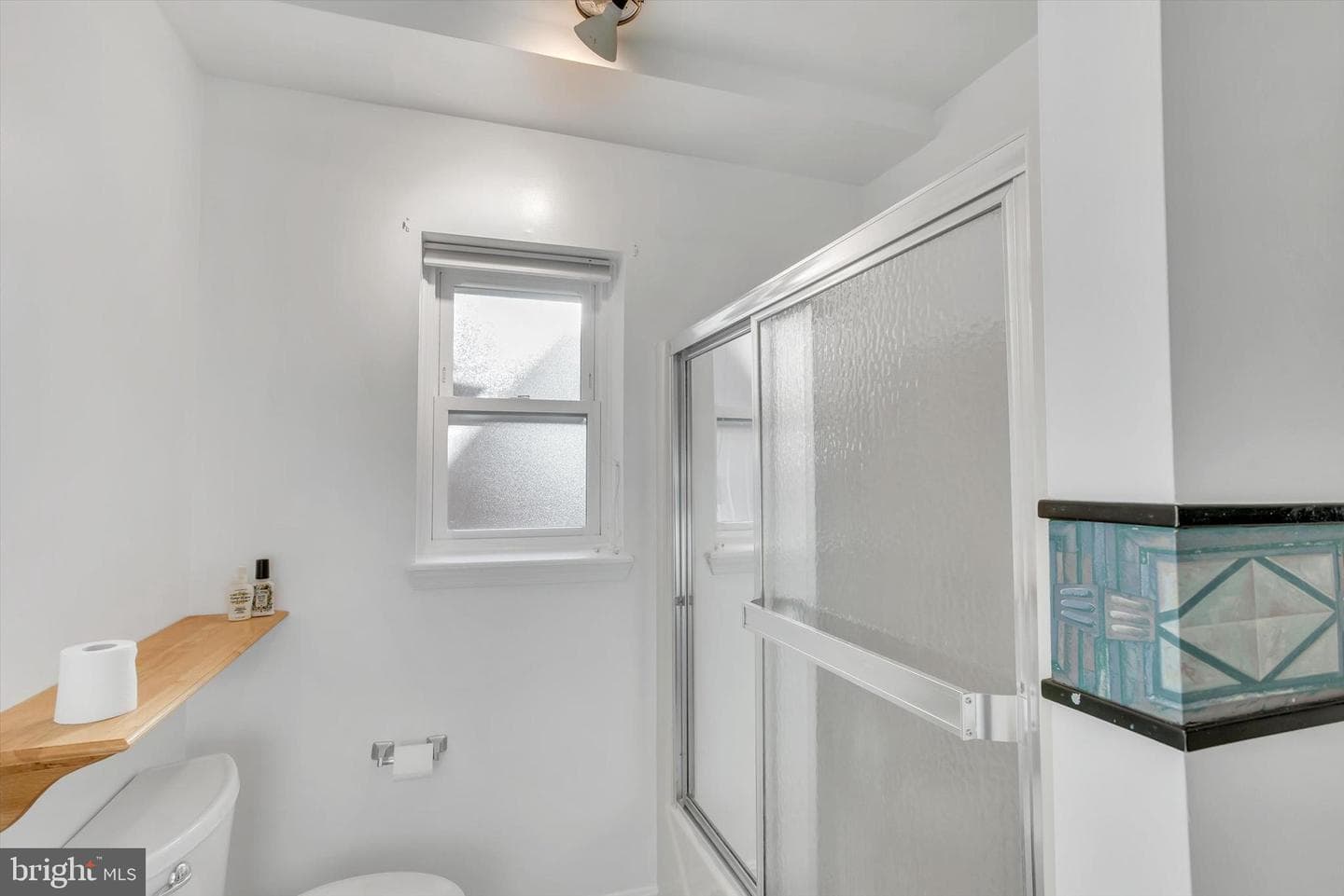 805 S Charles Street S photo 18