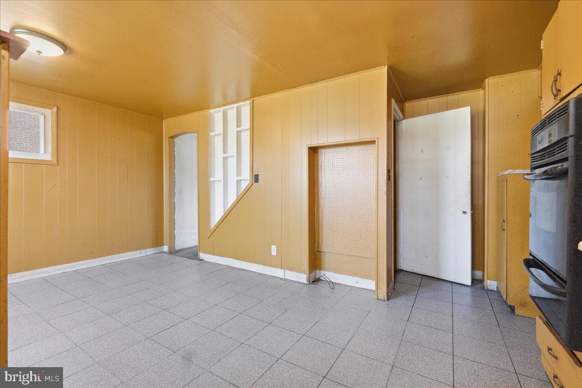 5410 Cedonia Avenue photo 10