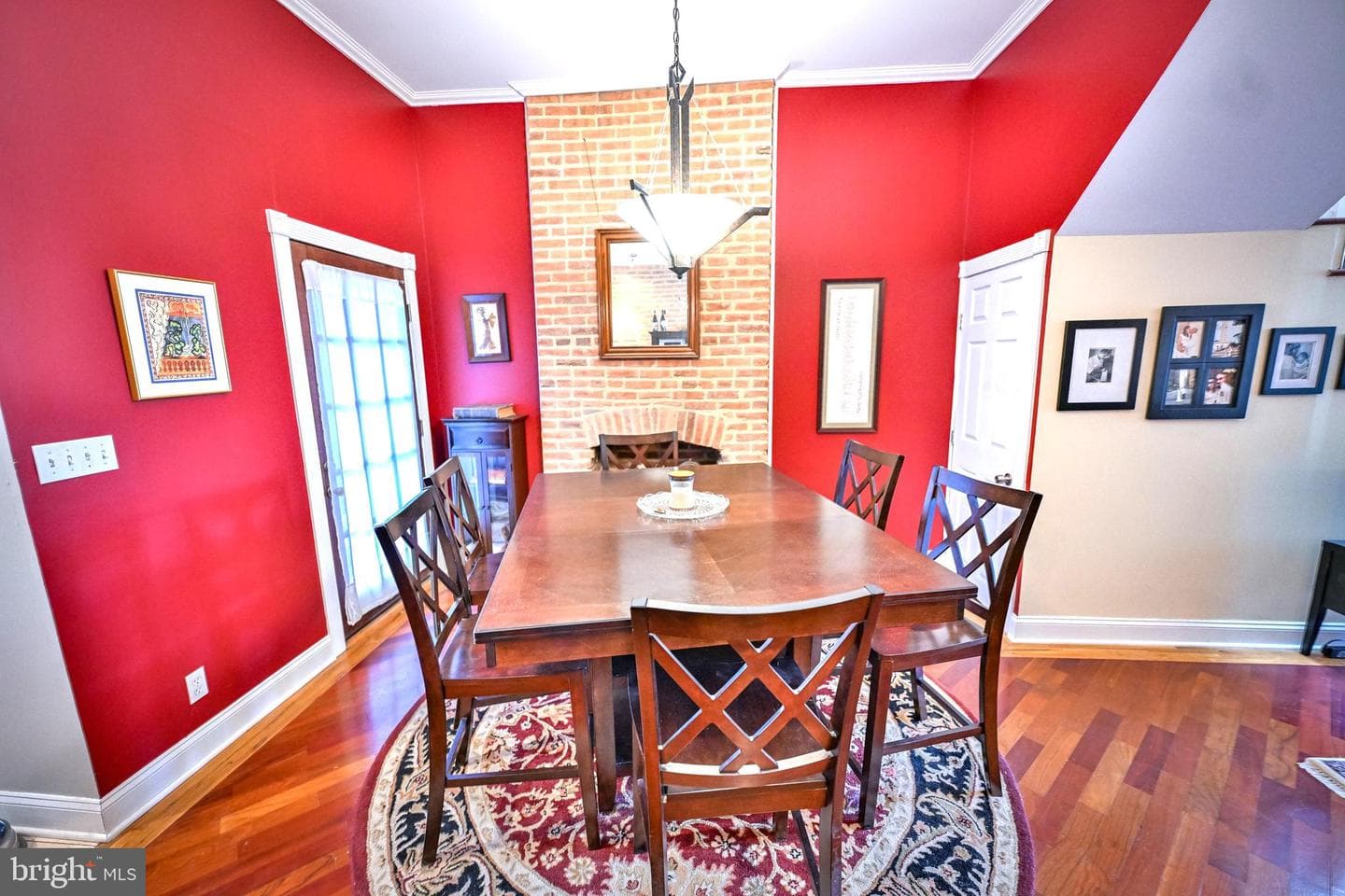 240 Wilson Street photo 17