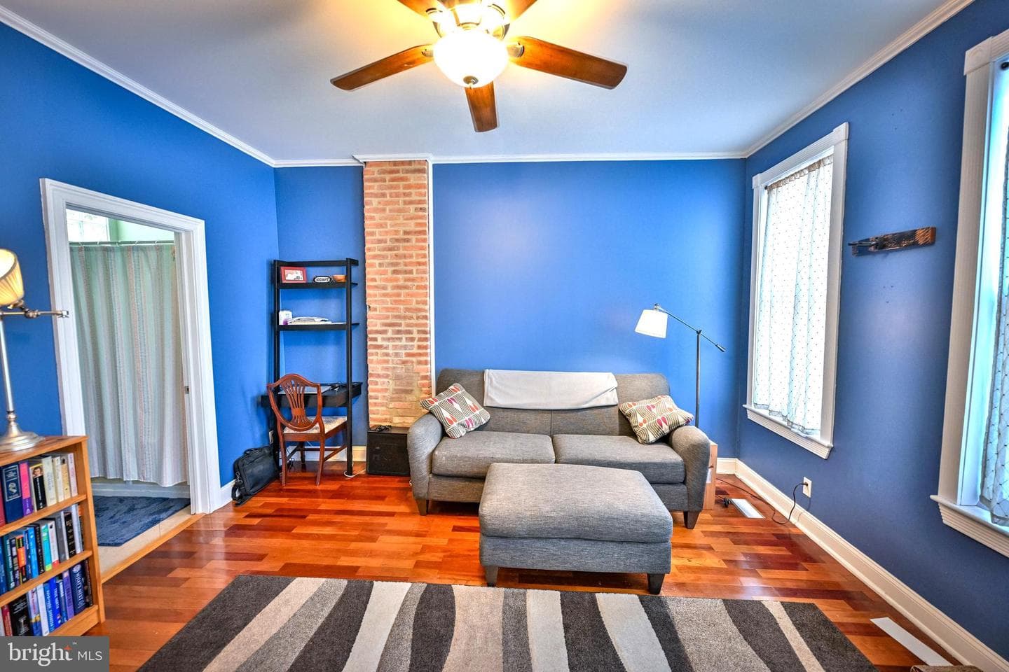 240 Wilson Street photo 27