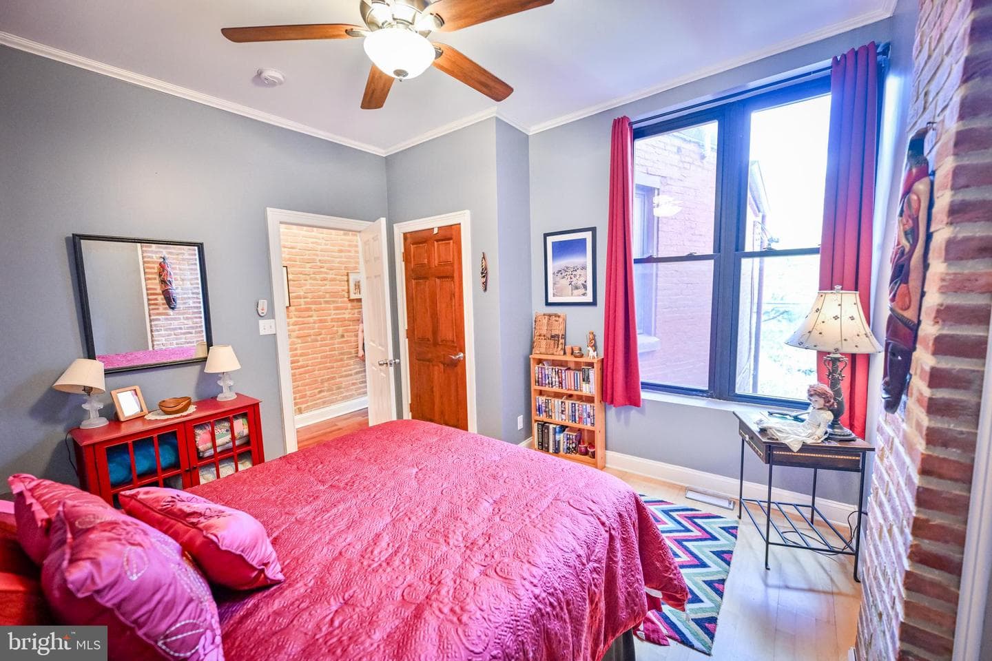 240 Wilson Street photo 32