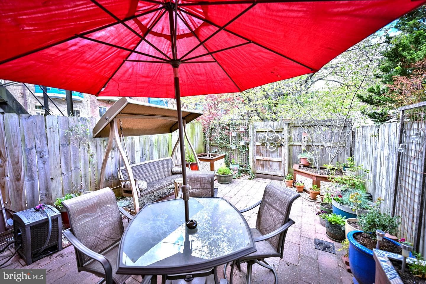 240 Wilson Street photo 60