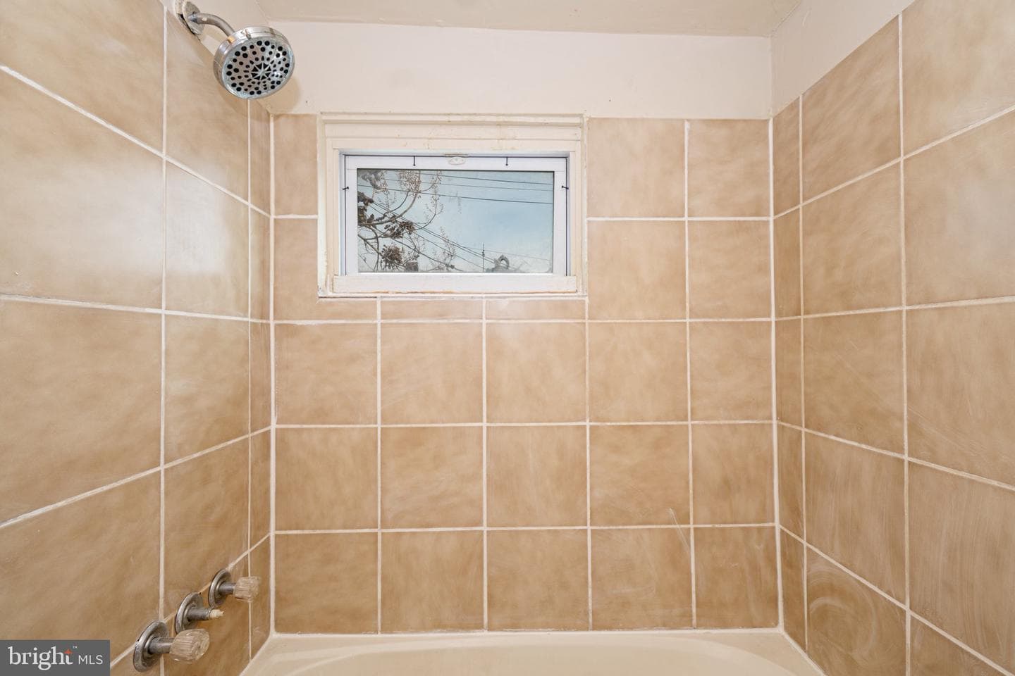423 Furrow photo 15
