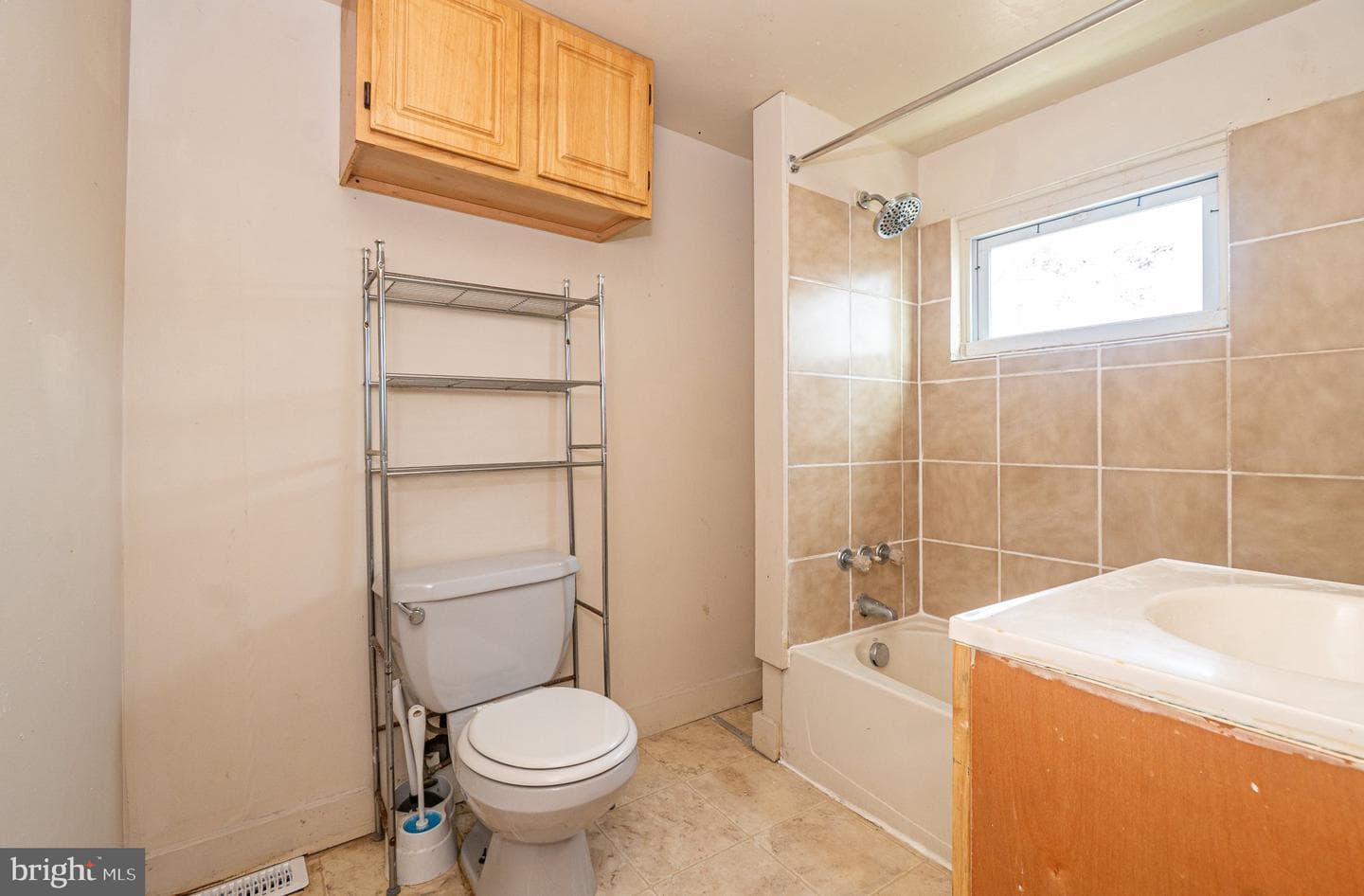 423 Furrow photo 16