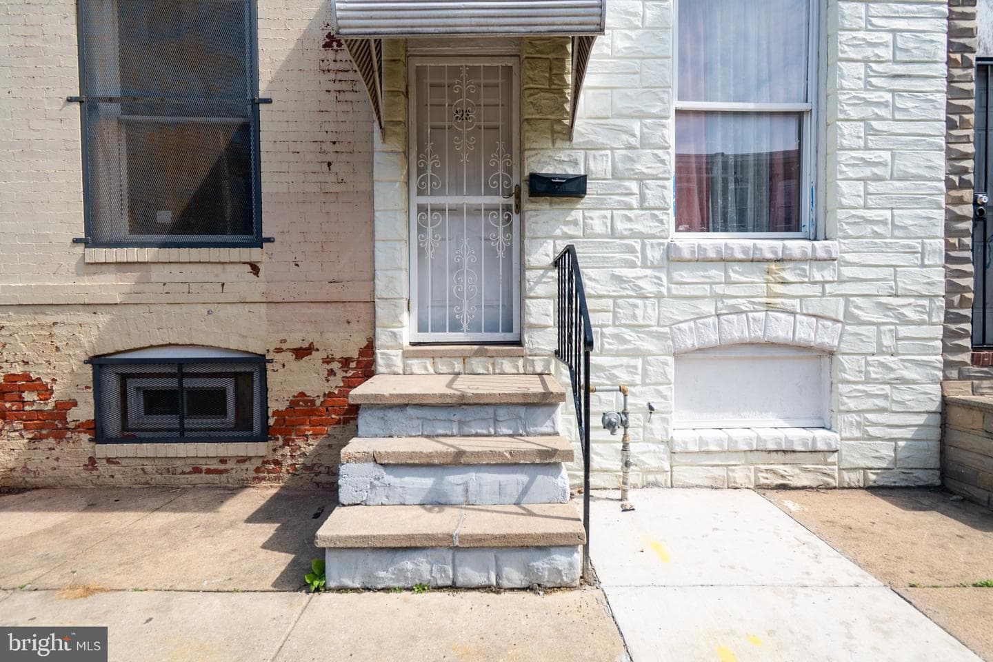 423 Furrow photo 3