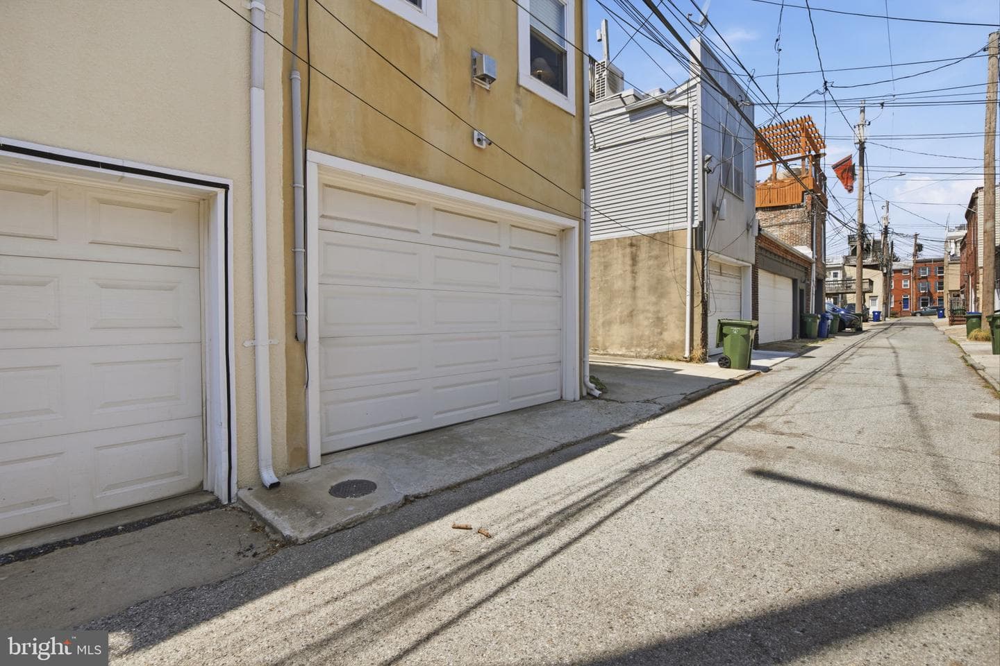 1131 William Street photo 32