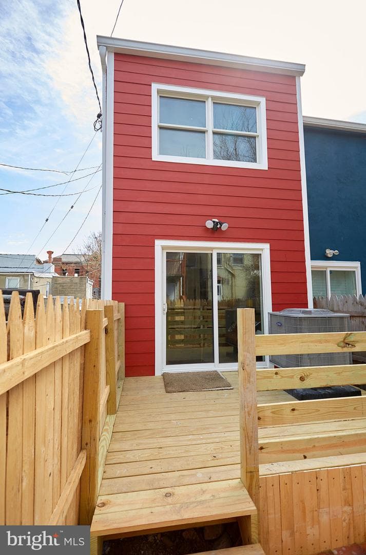 1404 Lemmon Street photo 19