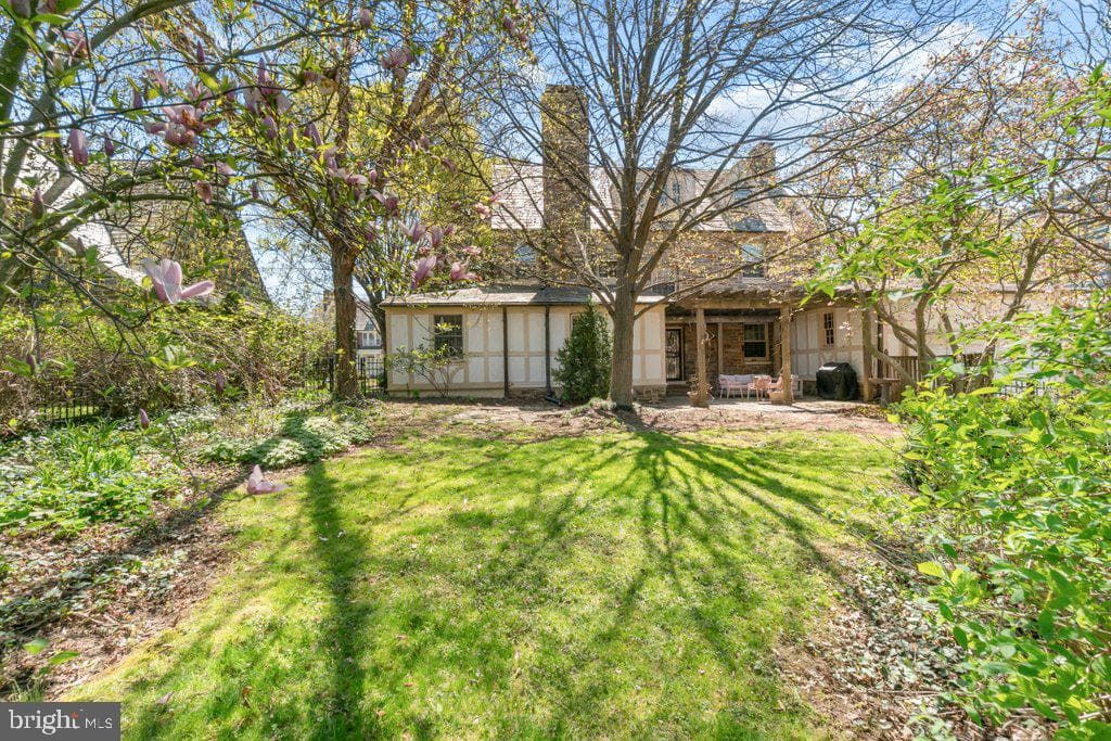 2 E Highfield Road photo 45