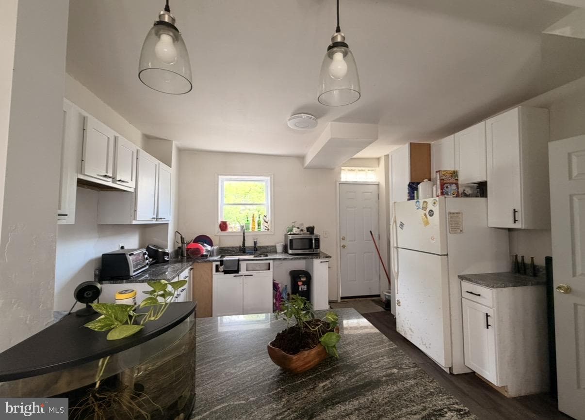 3116 Ellerslie Avenue photo 3