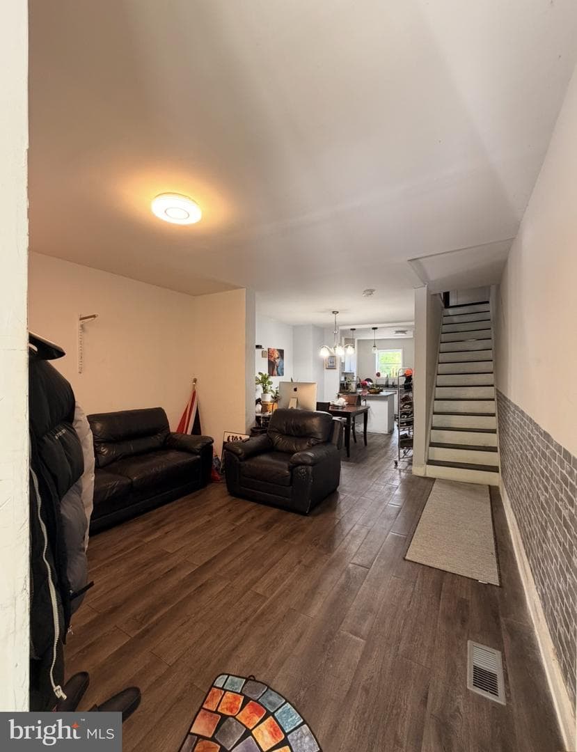 3116 Ellerslie Avenue photo 5