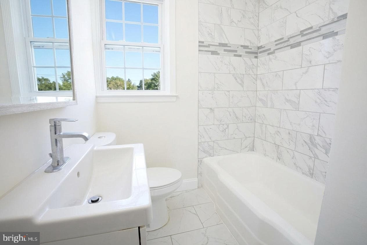 3031 Hanlon Avenue photo 61