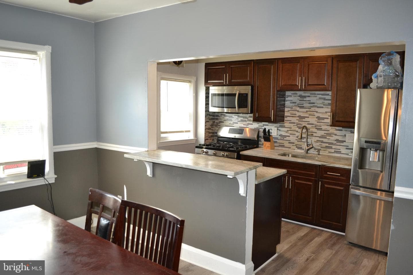 5153 Frederick Avenue photo 8
