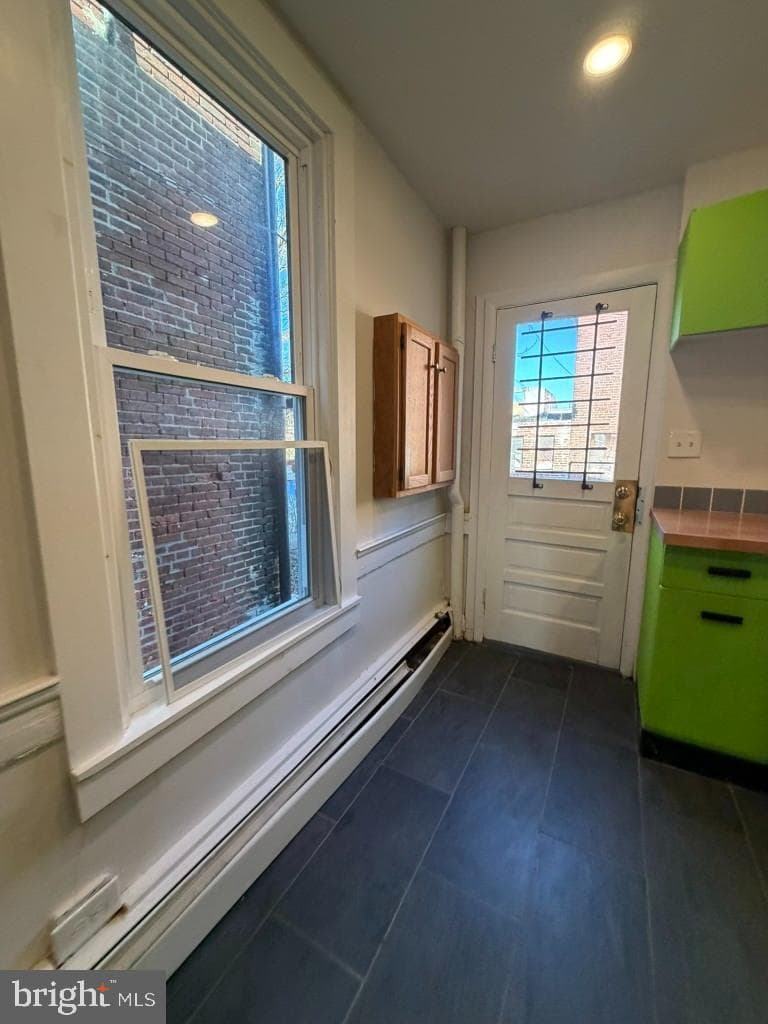 307 S Baylis Street photo 10