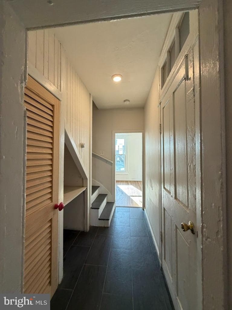 307 S Baylis Street photo 14
