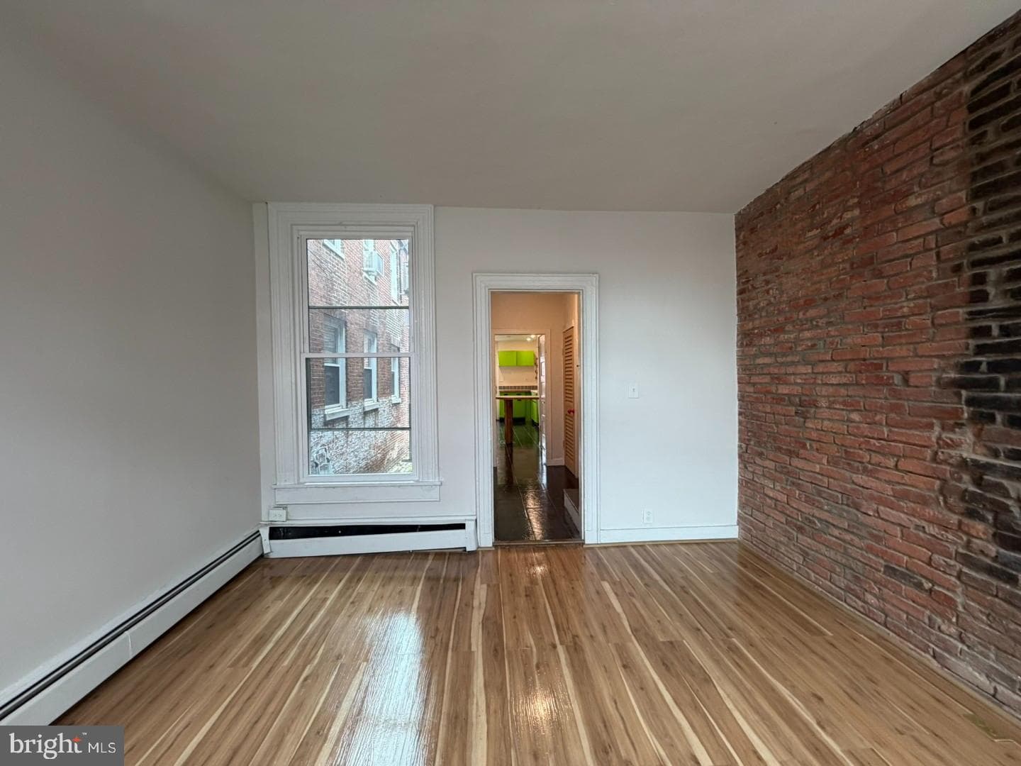 307 S Baylis Street photo 4